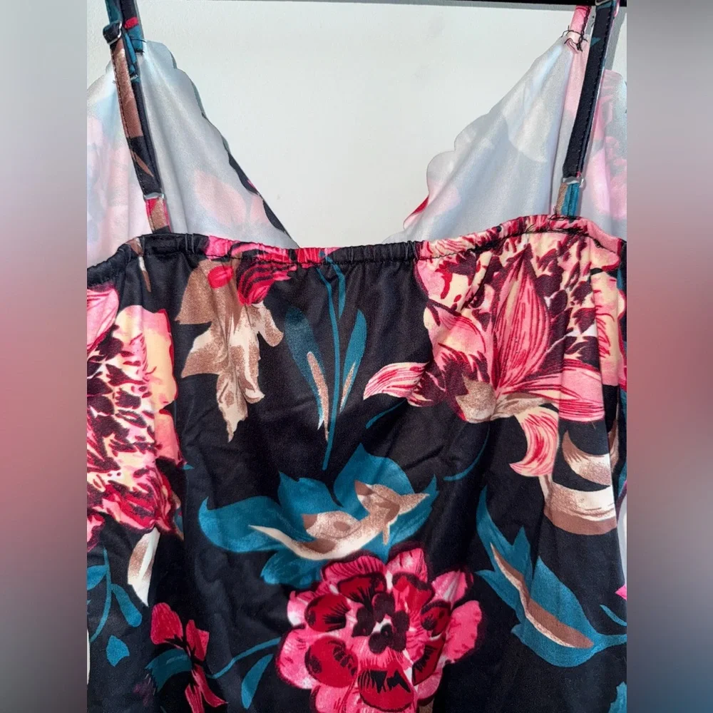 Pretty Floral Cami Stretch Bodysuit 🌺 Adjustable Straps - Picture 4 of 4
